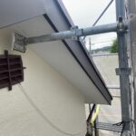 横浜市栄区犬山町　破風ガルバリウム鋼板0.35㎜カバー工法