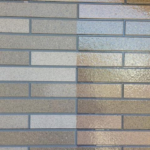 デザインはそのまま！外壁クリア塗装とは？メリット・デメリットと失敗しないポイントを解説